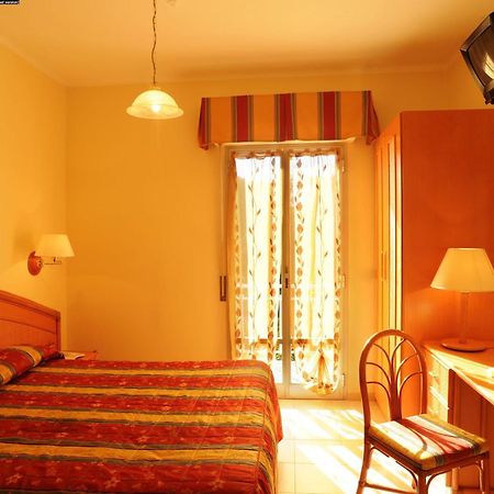 פייטרה ליגורה Hotel Casella חדר תמונה